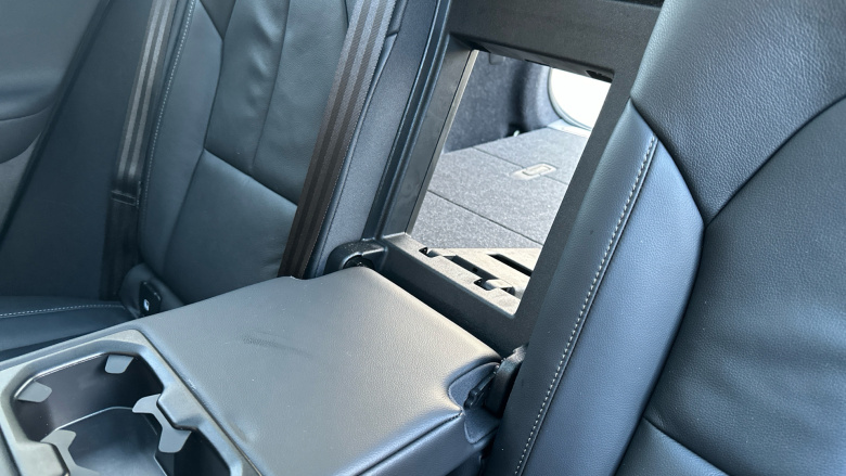 Volvo XC40 2.0 B4P Ultra Dark 5dr Auto Petrol Estate